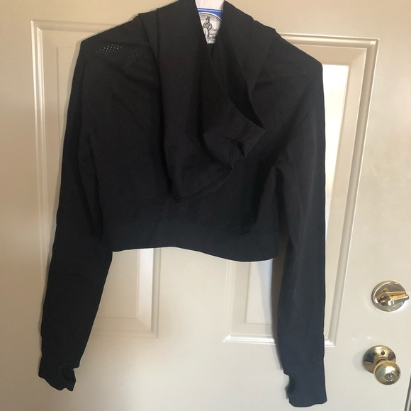 💣  Crop work out jacket  💣. Really is the bomb.🖤Last Call selling local 10/31 - Picture 5 of 5